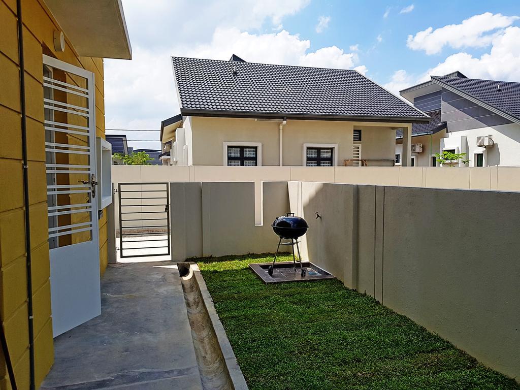 Selendang In Krubong Near Std Hang Jebat, Mitc & Utem Malacca Phòng bức ảnh